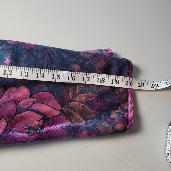 Vintage Appel Gorgeous Velour Dark Floral Full Length Women's Robe - Picture 10 of 11